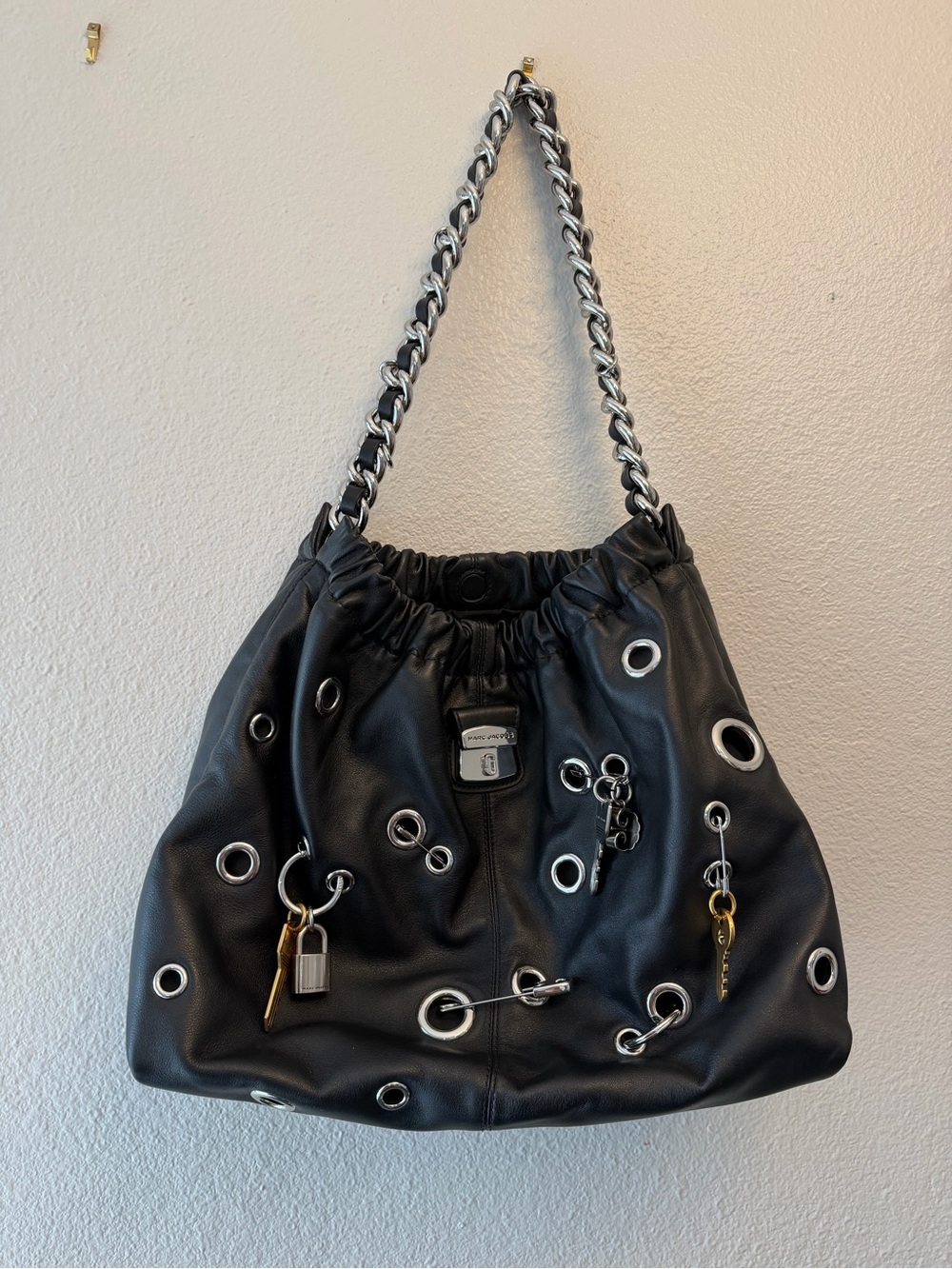 Marc Jacobs Grommet Charm Cristina Leather Tote Black